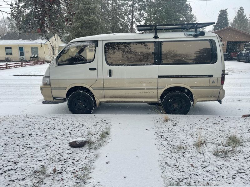 Picture 4/16 of a 1993 Toyota Hiace Supercustom Limited 4x4 Diesel  for sale in Oceanside, California