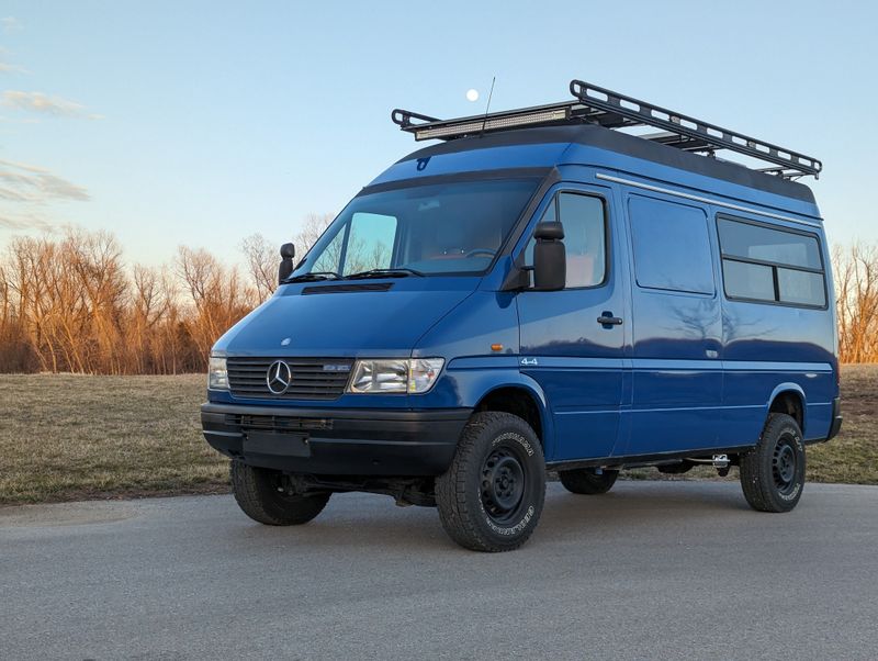 Picture 1/43 of a 1998 Sprinter 4x4 312D for sale in Kansas City, Missouri