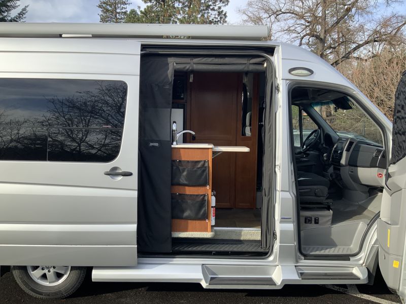 Picture 5/17 of a 2017 Pleasure Way Ascent for sale in Jacksonville, Oregon