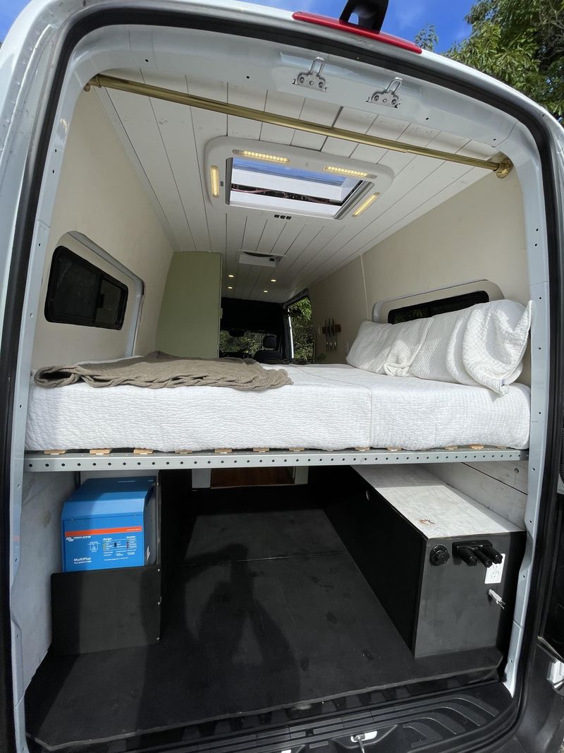 Picture 4/16 of a 2022 Sprinter 4x4  Converted Camper Van  for sale in Milwaukee, Wisconsin