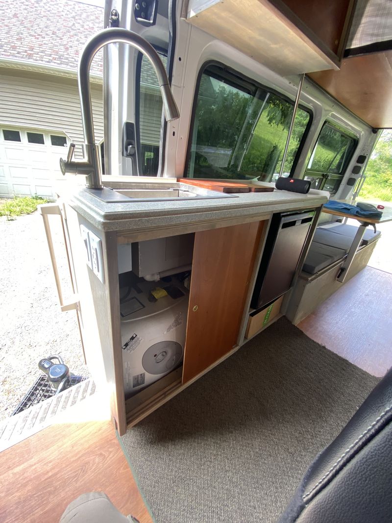 Picture 3/13 of a 2010 Freightliner 3500 Sprinter Camper Van for sale in Stone Ridge, New York