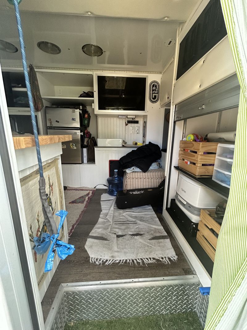 Picture 2/10 of a 1997 Ford E350 Converted Ambulance for sale in Rockville, Utah