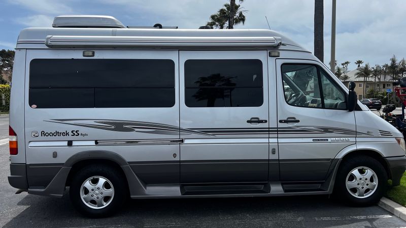 Picture 4/31 of a 2006 Sprinter Roadtrek ss agile for sale in Sunset Beach, California
