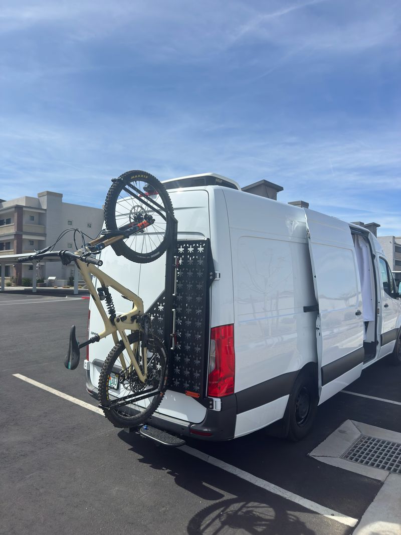 Picture 5/22 of a Professionally Built Mercedes Campervan for sale in Port Saint Lucie, Florida