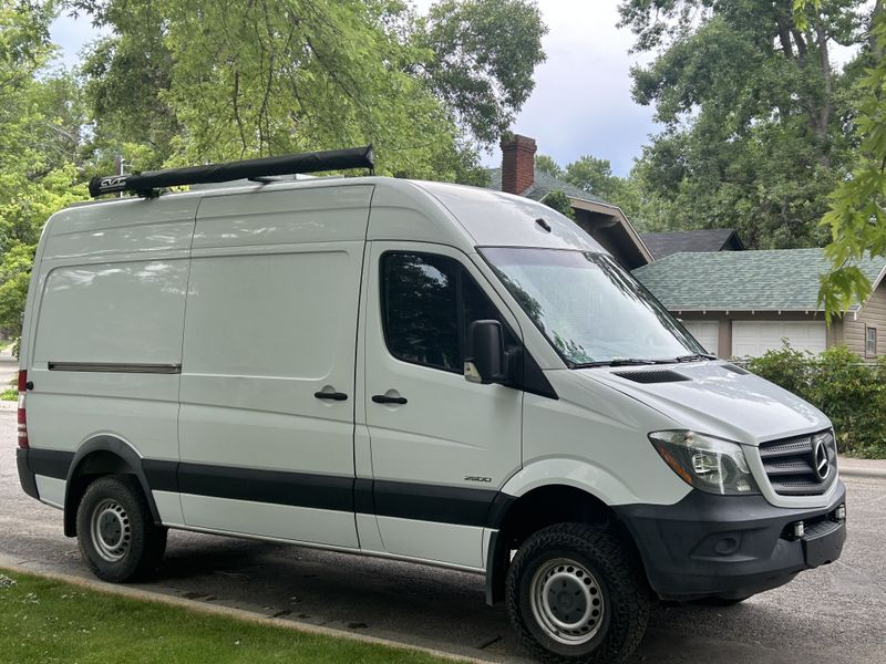 Picture 1/16 of a 4 Wheel Drive 2016 Mercedes Benz Sprinter 144 for sale in Billings, Montana