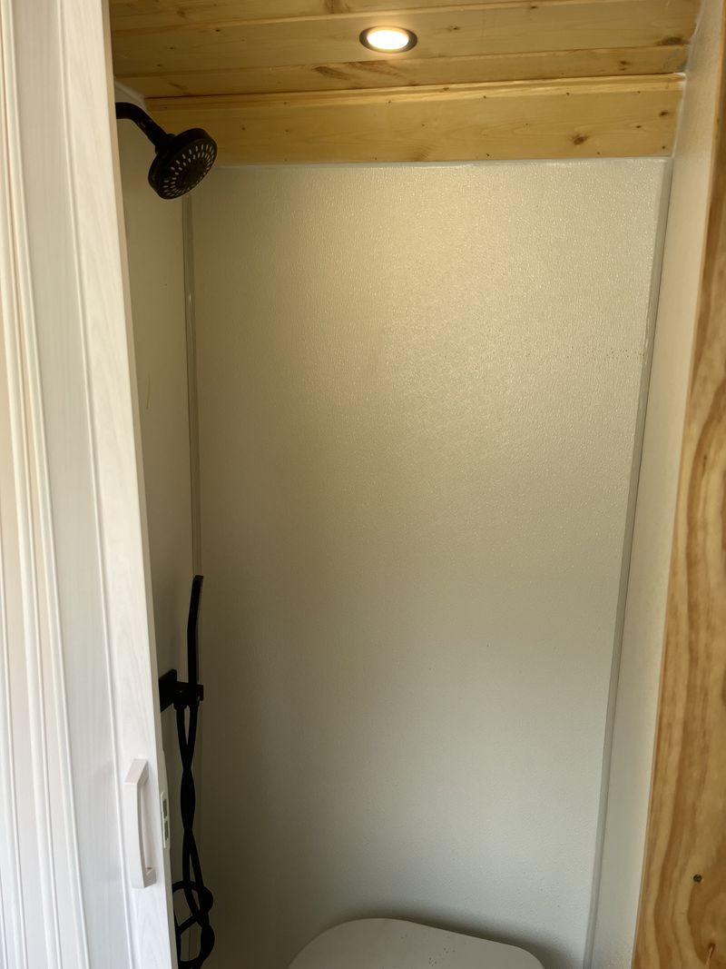 Picture 4/14 of a 2019 ram promaster 136” wb conversion van for sale in Las Vegas, Nevada