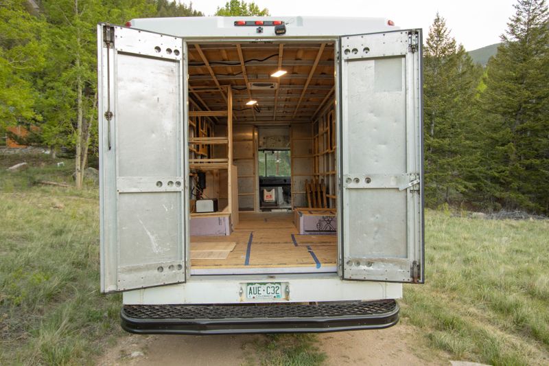 Picture 5/12 of a 2000 Workhorse Step Van (Partial Conversion) for sale in Georgetown, Colorado