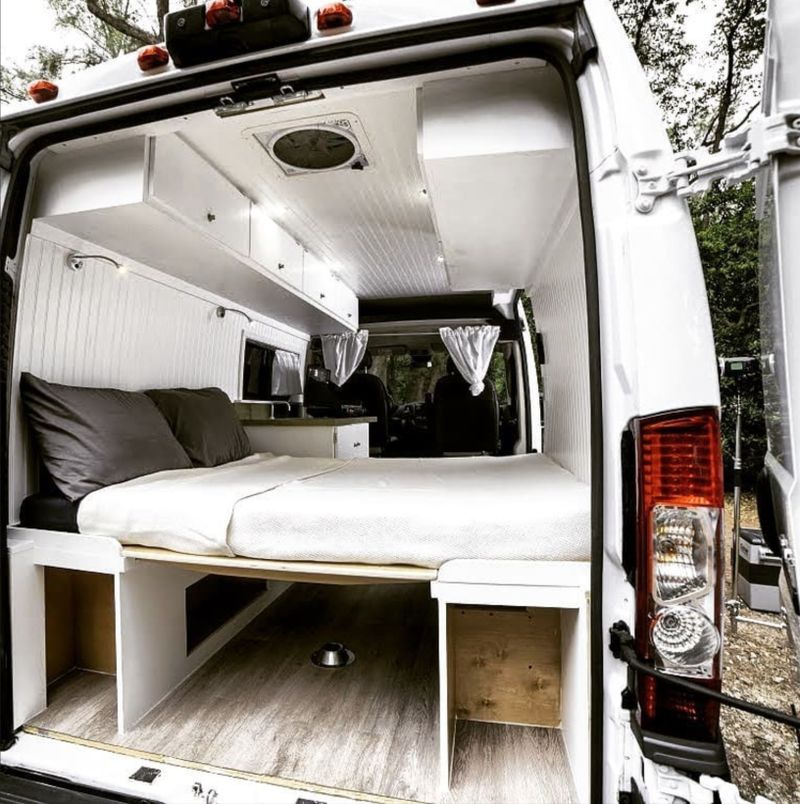 Picture 5/8 of a 2017 RAM promaster 1500 for sale in Hallandale, Florida
