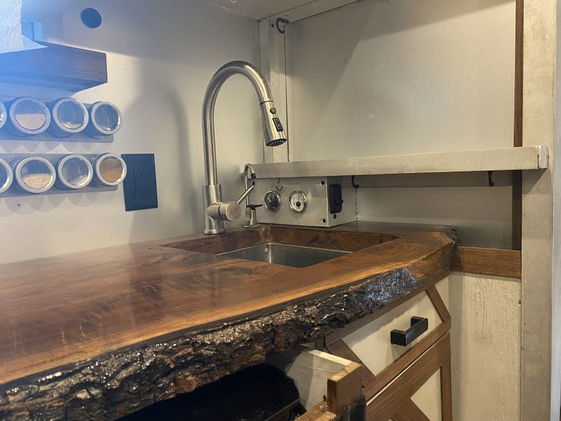 Picture 5/20 of a 1999 Freightliner MT45 - Stealth off grid camper van for sale in Denver, Colorado