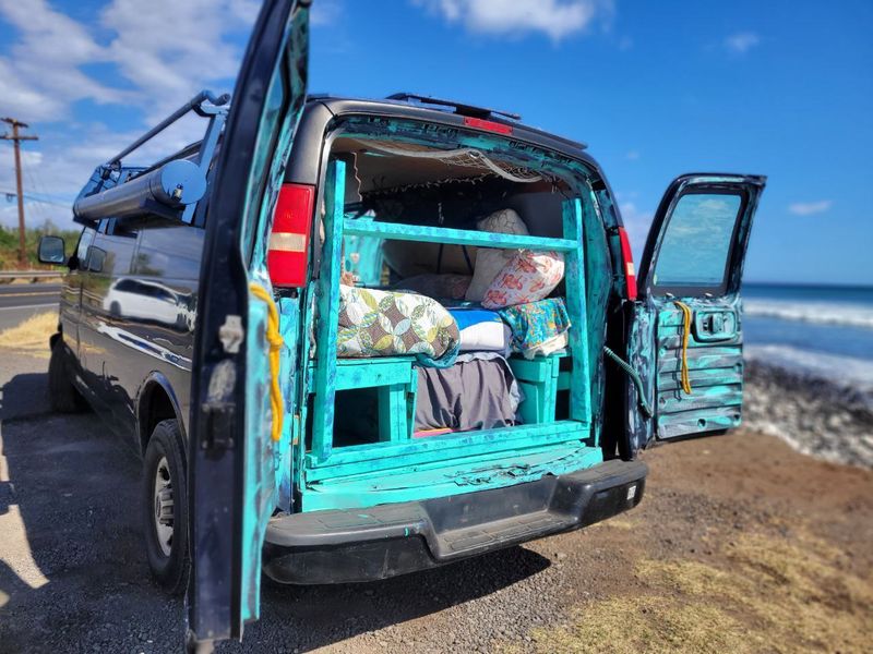 Picture 5/8 of a 2006 GMC Savana 3500 for sale in Kahului, Hawaii