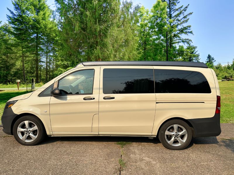 Picture 3/18 of a 2021 Mercedes Metris Getaway Camper for sale in Portland, Oregon