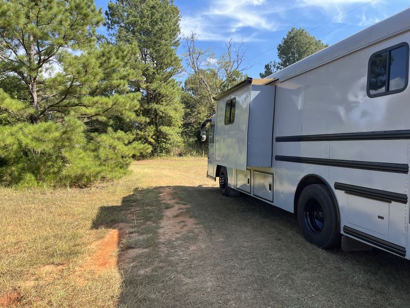 Picture 2/14 of a 2007 Thomas skoolie with slide out  for sale in Philadelphia, Mississippi