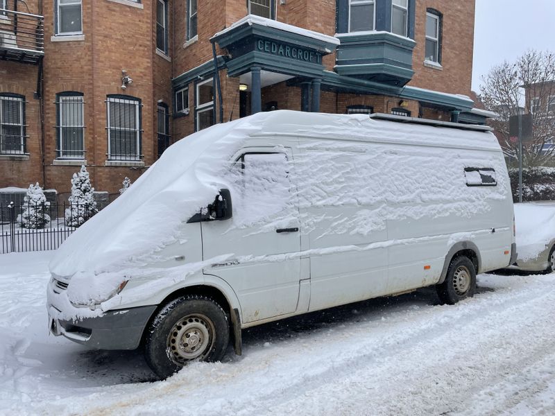 Picture 4/36 of a 2006 Dodge Sprinter Van ( 5 CYL 2.7 liter engine) for sale in Philadelphia, Pennsylvania