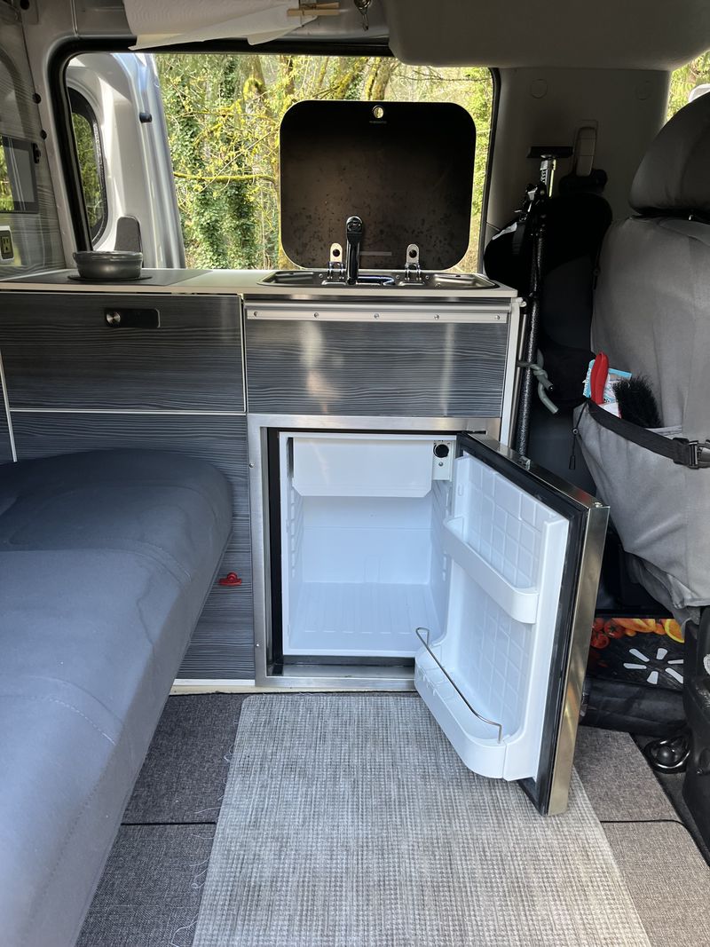 Picture 5/9 of a 2021 Nissan NV200 RECON campervan for sale in Olympia, Washington