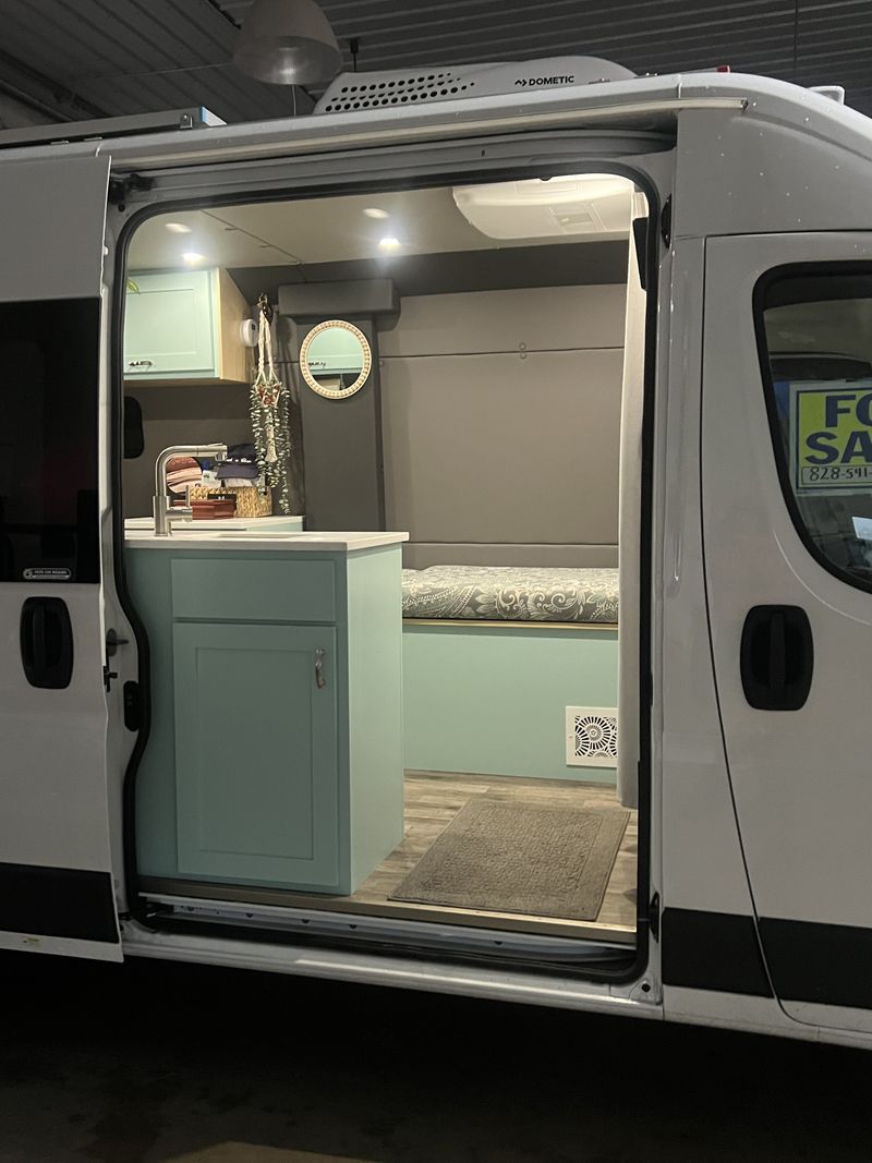 Picture 4/17 of a 2024 Ram Promaster 2500 159" for sale in Cincinnati, Ohio