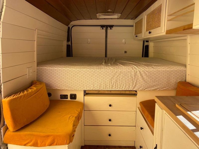 Picture 3/8 of a Beautiful Conversion Promaster 2018, 2500 for sale in Lehi, Utah
