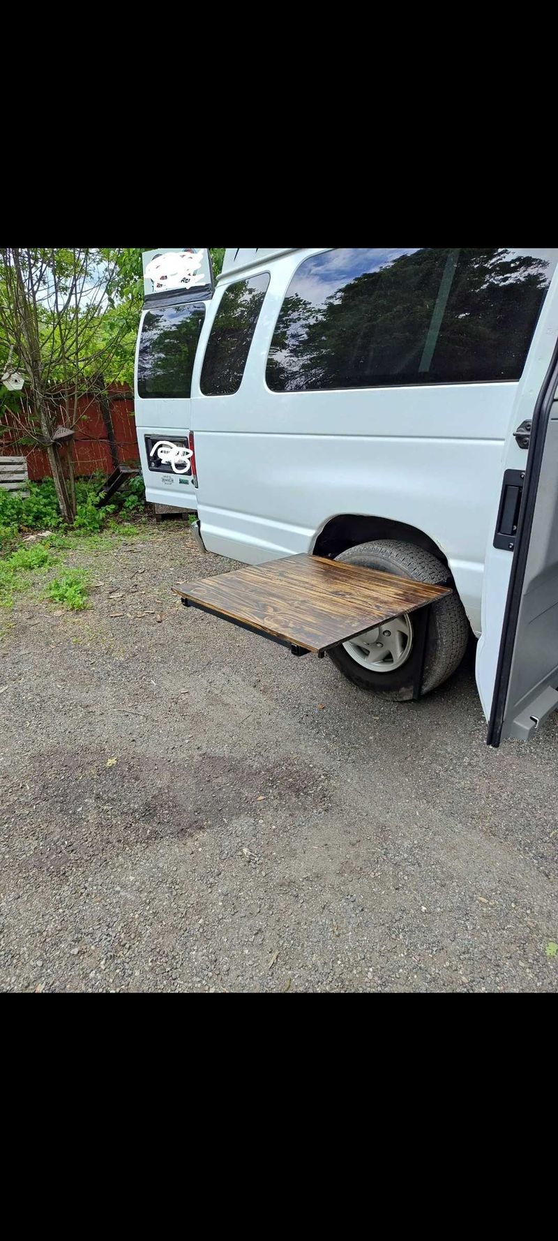 Picture 4/20 of a 2009 Ford E-350 xlt super duty for sale in Middletown, New York