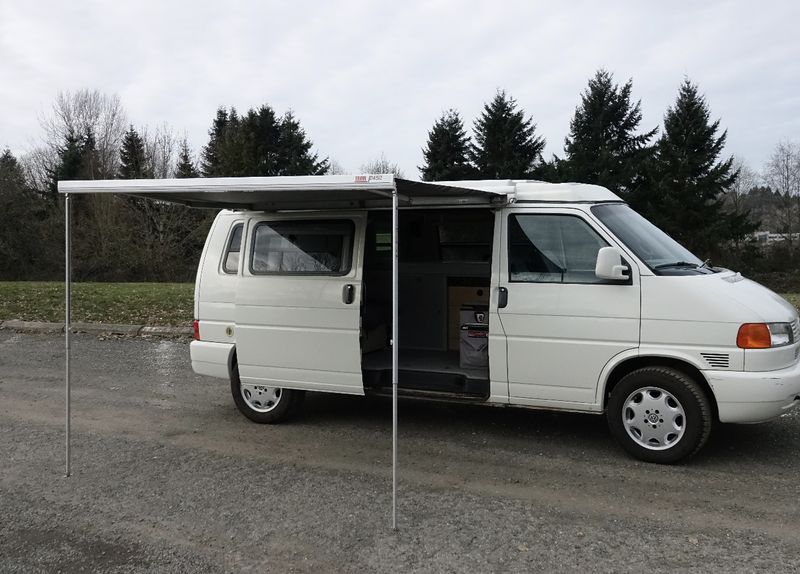Picture 5/10 of a 1999 Volkswagen Eurovan camper for sale in Seattle, Washington