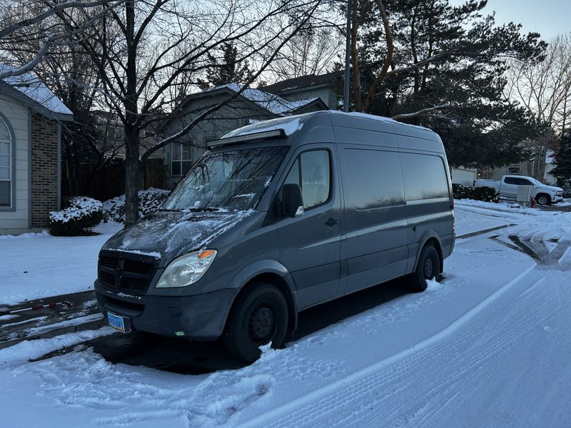 Picture 5/22 of a 2007 Dodge Sprinter Camper Van for sale in Reno, Nevada