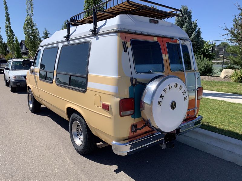 Picture 5/20 of a 1992 Chevy G20 for sale in Boise, Idaho