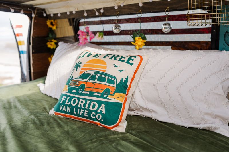 Picture 4/20 of a ☀️🌈🚐 vintage rainbow camper van for sale in Saint Petersburg, Florida