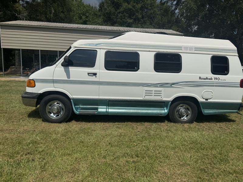 Picture 2/13 of a 1999 Dodge Roadtrek Versatile 190 for sale in New Orleans, Louisiana