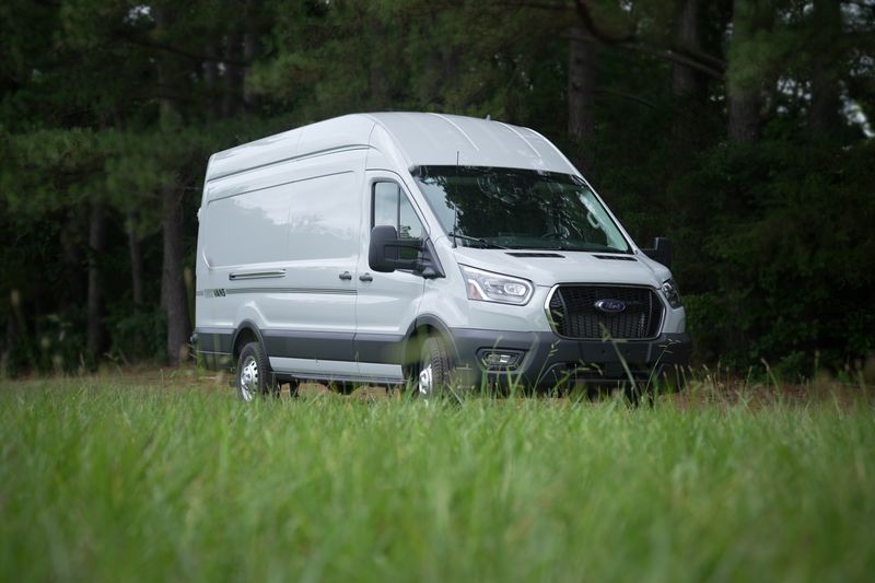 Picture 2/16 of a 2023 NEW Avalanche Gray AWD Ford Transit 250 High-Roof EXT for sale in Fayetteville, Arkansas