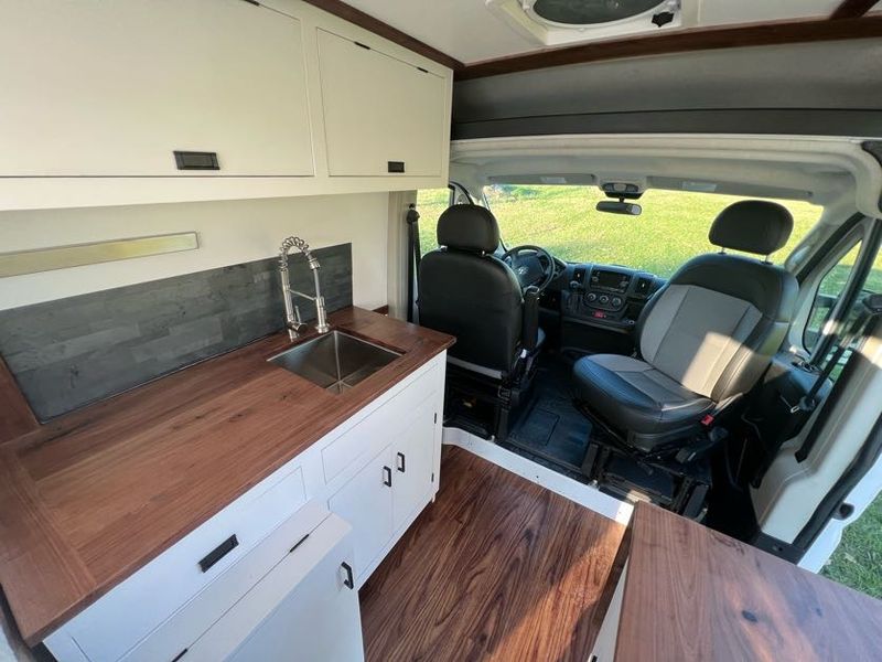 Picture 3/18 of a 2020 Ram Promaster Camper Van for sale in Odessa, Missouri