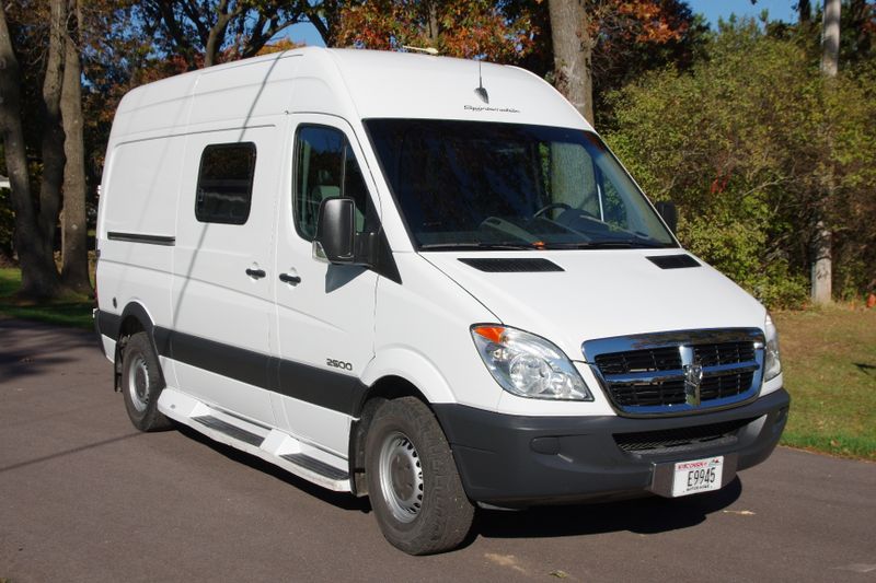 Picture 4/25 of a 2008 Dodge Sprinter 2500 - Sportsmobile Conversion for sale in Reedsburg, Wisconsin