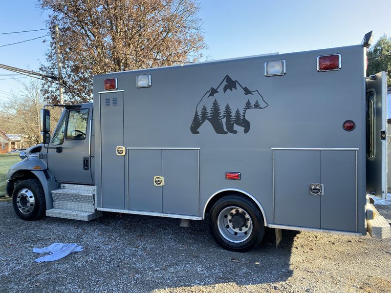 Picture 2/28 of a The Grizzly - Campulance - 2013 International 4300 for sale in Cincinnati, Ohio