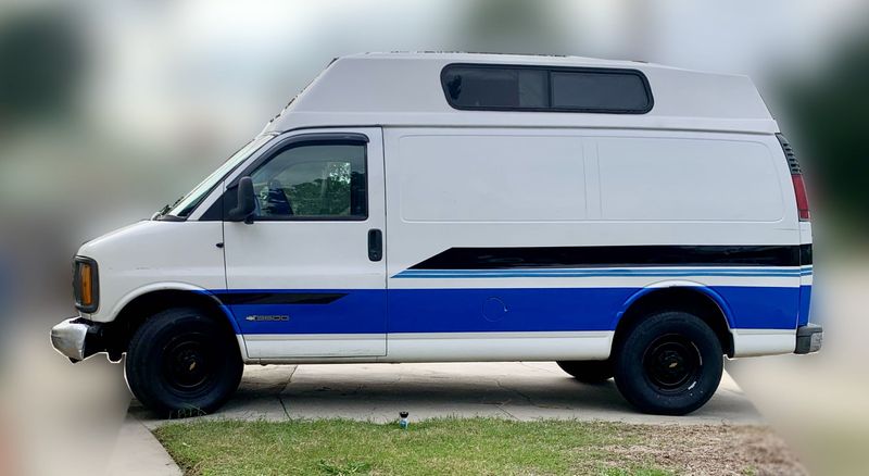 Picture 2/16 of a 2000 Chevy express camper van for sale in Sunland, California