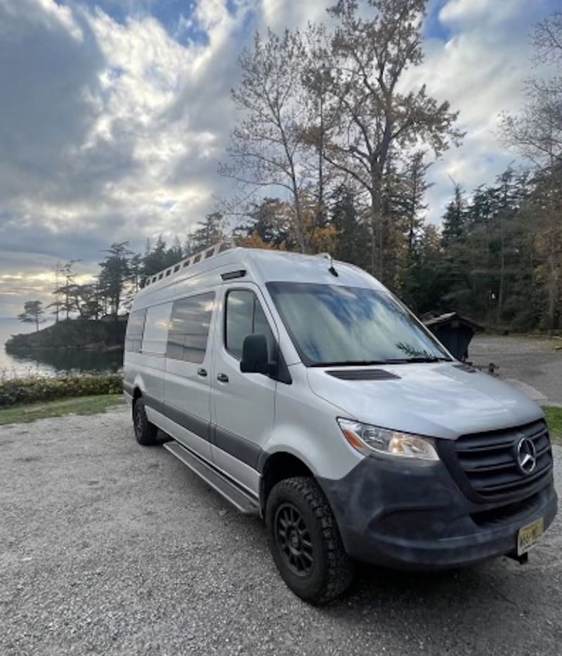 Picture 1/22 of a Mercedes-Benz Sprinter 2019 for sale in Paramus, New Jersey