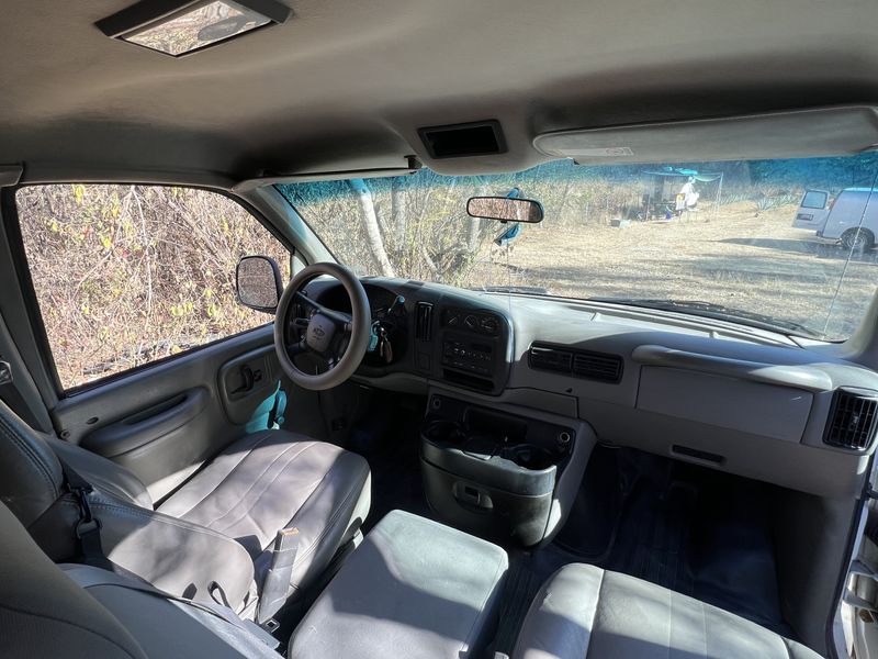 Picture 3/10 of a 2001 Chevrolet Express 2500 Camper for sale in San Francisco, California