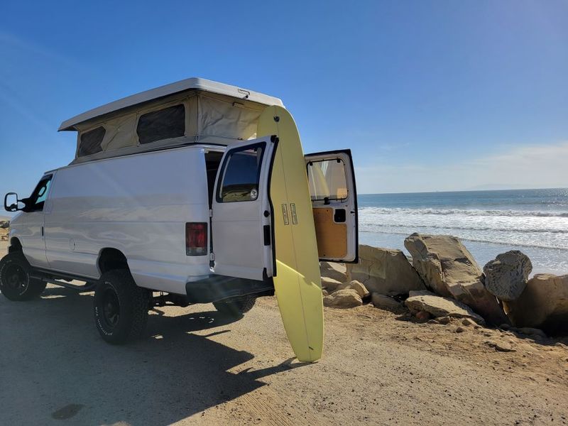 Picture 1/4 of a 2008 Ford Extended 4X4 E350 Powerstroke for sale in Ventura, California