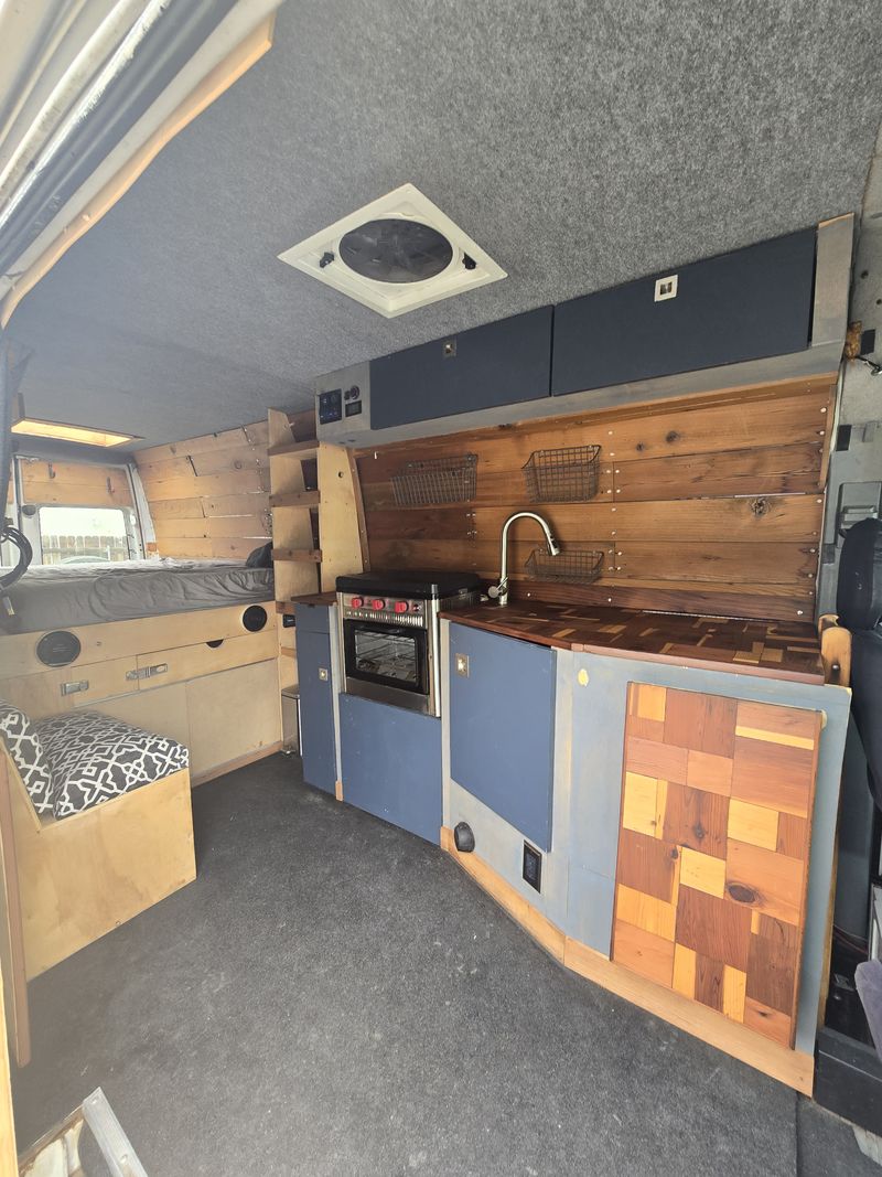 Picture 5/26 of a 2006 Freightliner Sprinter Van Conversion for sale in Los Angeles, California