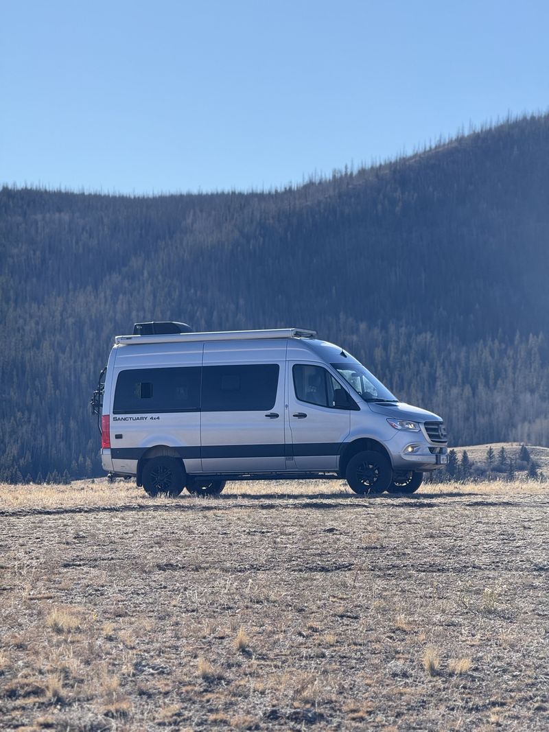 Picture 4/11 of a 2023 Thor Sanctuary 19P for sale in Elkhart, Kansas