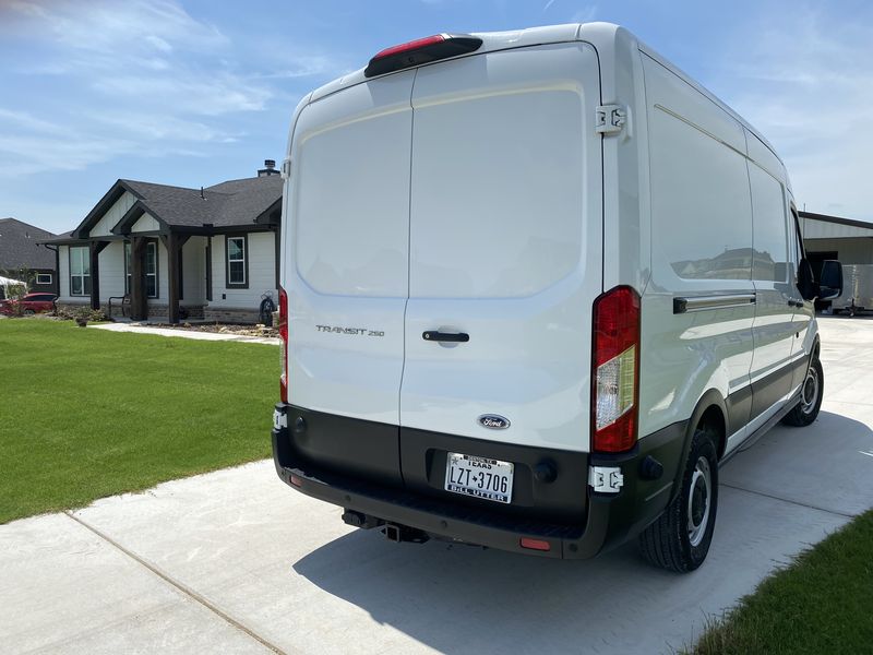 Picture 5/35 of a 2019 Ford Transit 250 400w Solar for sale in Rhome, Texas