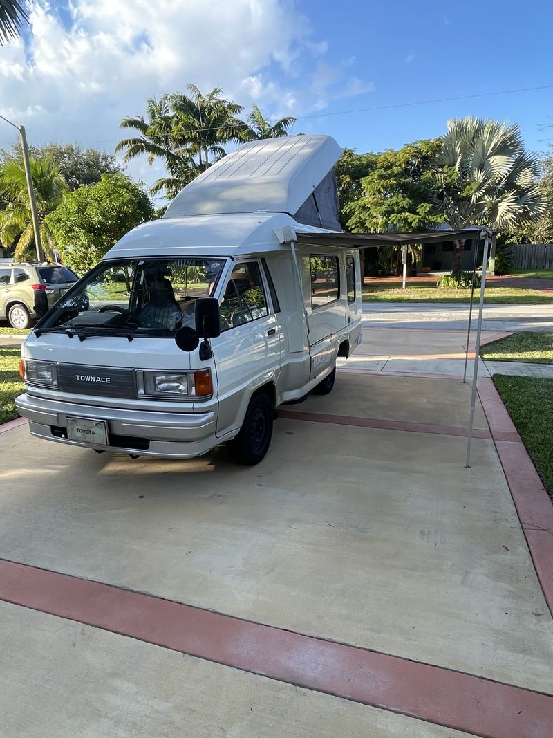 Picture 3/30 of a 1995 Toyota Townace - JDM Import Mini Camper for sale in Fort Lauderdale, Florida