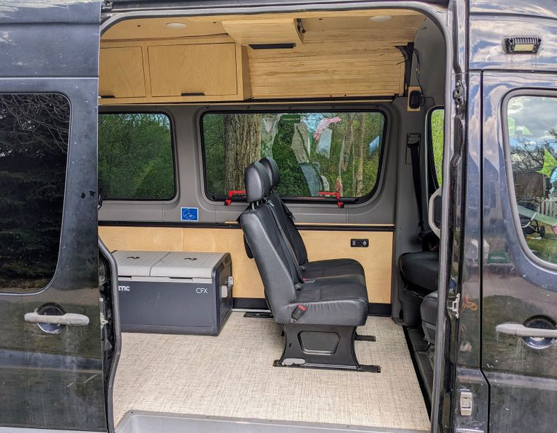 Picture 4/27 of a 2013 Mercedes Sprinter 2500 170" - 92k Miles for sale in Denver, Colorado