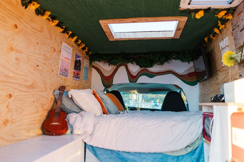 Picture 5/33 of a 💫🚐 2008 box truck tiny home - fully converted ✨ for sale in Saint Petersburg, Florida