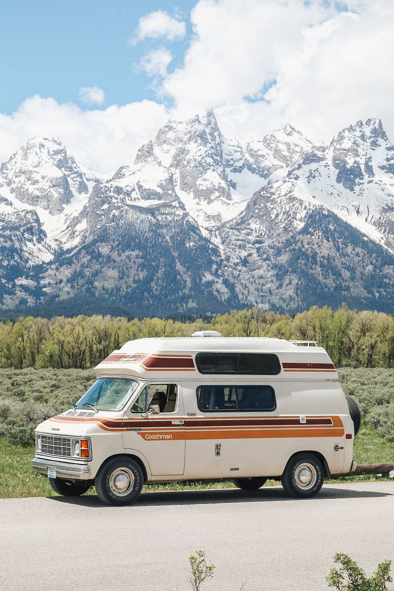 Picture 2/11 of a 1979 Dodge Campervan Coahmen Edition  for sale in Huntington Beach, California