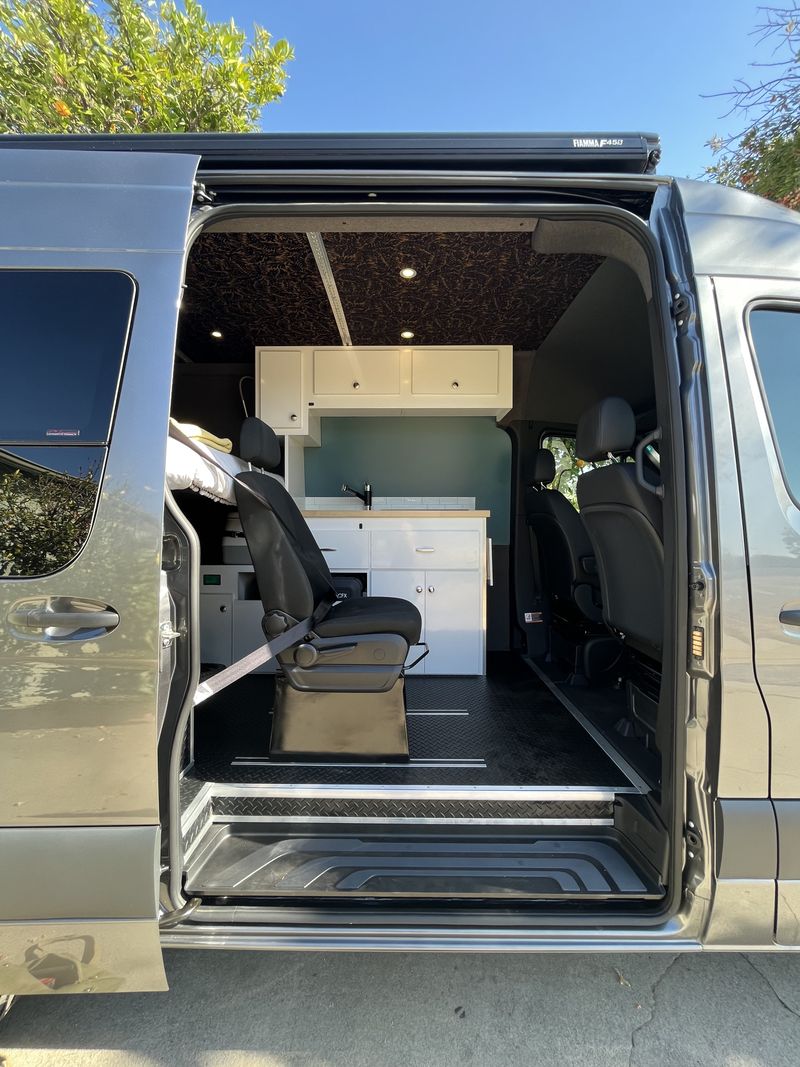 Picture 6/25 of a NEW 2021 Mercedes Benz Sprinter Conversion Camper for sale in Alhambra, California