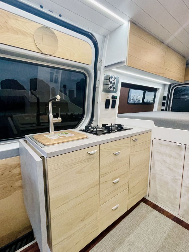 Picture 2/26 of a 2013 Sprinter 2500 144 wheelbase for sale in Queens Village, New York