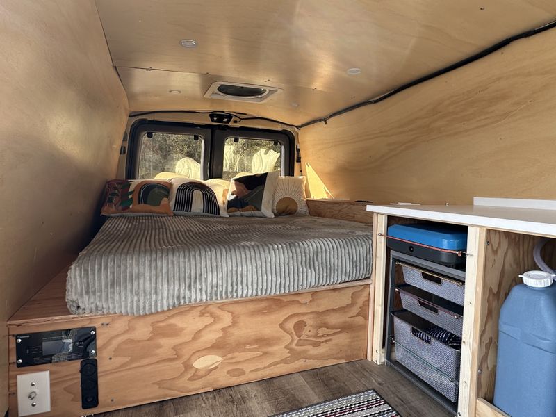 Picture 3/20 of a 1995 Ford Clubwagon XLT Camper Van for sale in Auburn, Washington