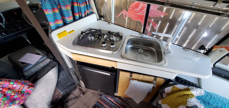 Picture 3/11 of a 1992 Toyota Hiace cruising cabin  for sale in Boise, Idaho