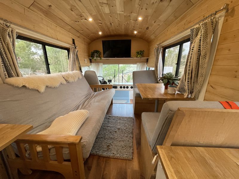 Picture 3/13 of a 2000 Blue Bird All American for sale in Bishop, California