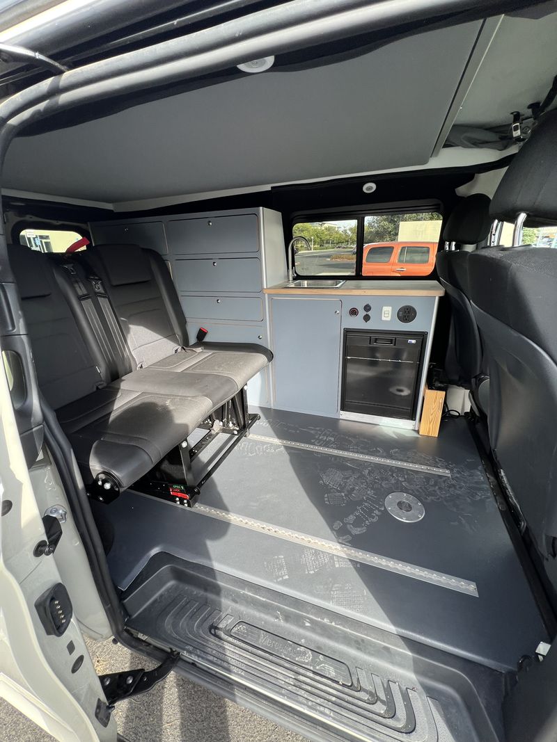 Picture 4/8 of a Mercedes-Benz Metris Camper 2022 for sale in Redwood City, California