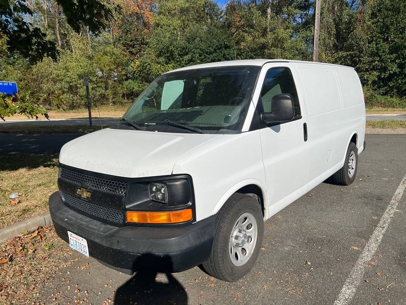 Picture 1/13 of a 2014 Chevrolet Express Camper Van 4WD Short Body for sale in New York, New York