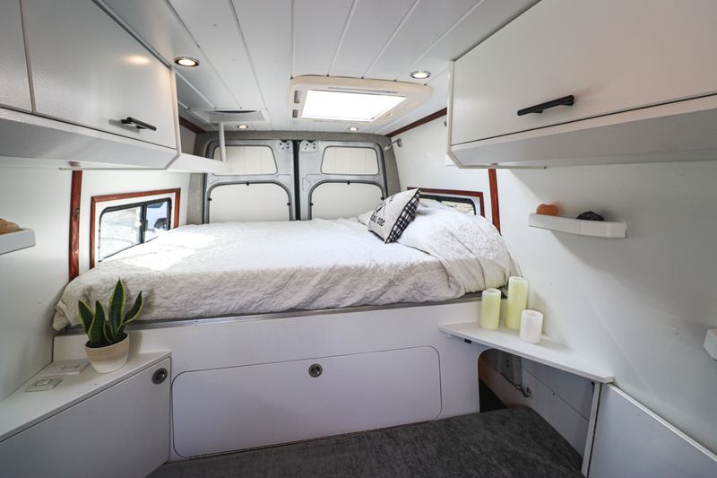 Picture 5/32 of a Beautiful 4x4 Sprinter Designed by Freedom Vans  for sale in Novato, California