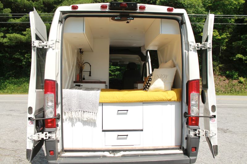 Picture 6/30 of a 2017 Ram Promaster 1500 high roof 136" for sale in Nashville, Tennessee